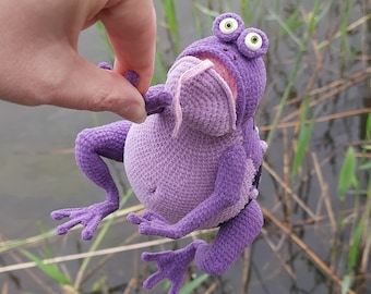 Sapo divertido Rana loca Ganchillo Sapo divertido Animales de ganchillo Regalo divertido Obra de arte Animal coleccionable Animal de peluche Decoración del hogar Regalo positivo