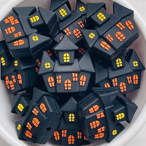 Haunted House 3D Halloween Silicone Focal for Pen Keychain DIY, 1 Piece, Stich Stopper Knitting Needle Point Protectors, Haunted House Focal