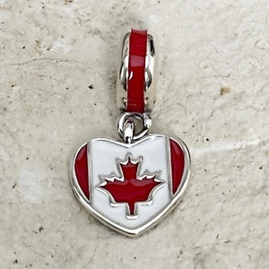 Canada Charm, Maple Leaf Dangler Dangle Charm, Charm for Charm Bracelet Necklace Pendant, Home, Vacation, Country, Canadá Jewelry, Sterling