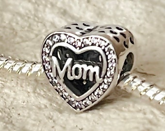 Mom Charm, Mom Jewelry, S925 Silver, Heart Charm, Charm for Charm Bracelet, Mother’s Day gift, Birthday Gift, Heart Jewelry, Silver Charm,