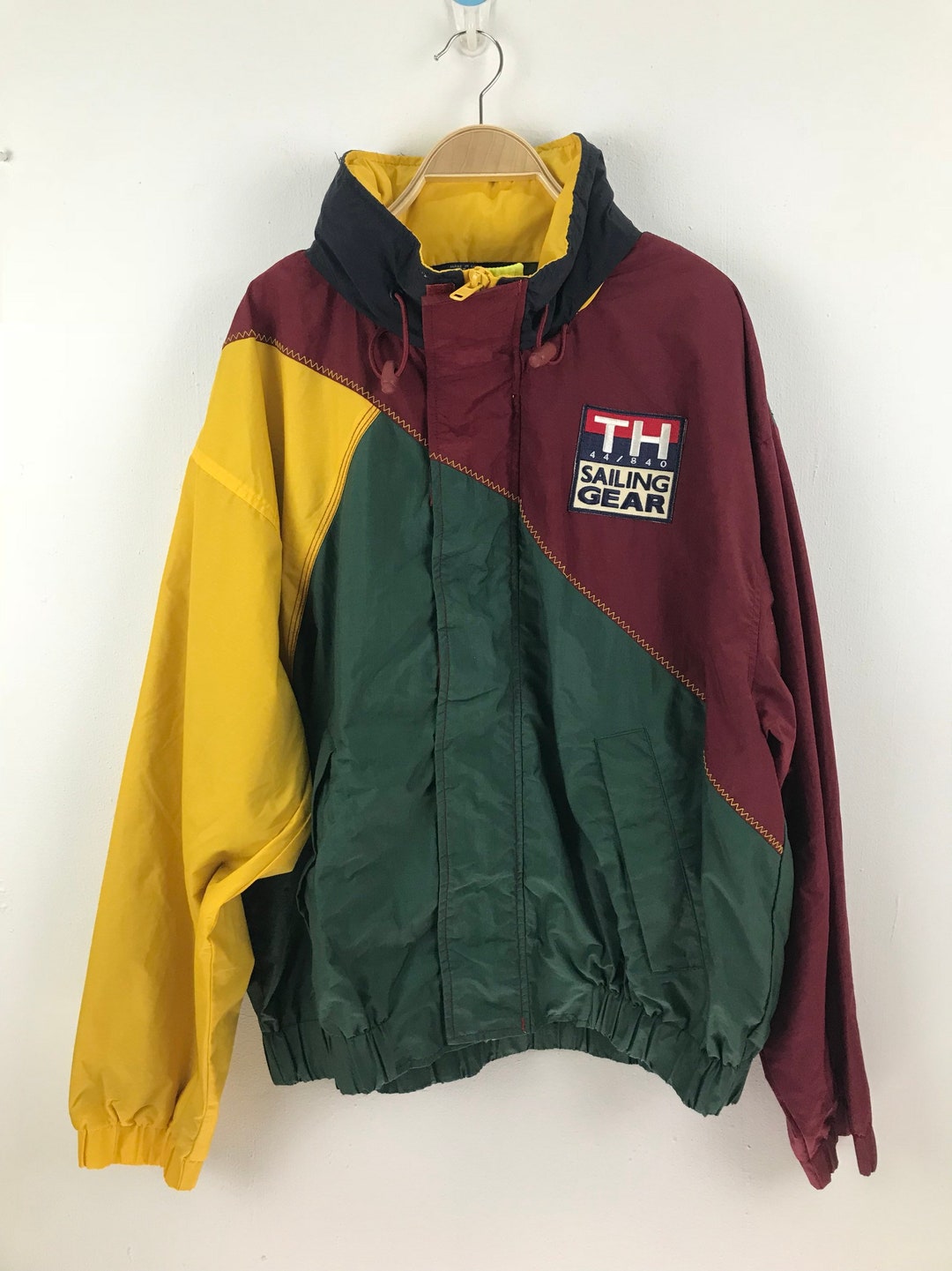 Tommy Hilfiger presents its new New York Puffer - Fucking Young!