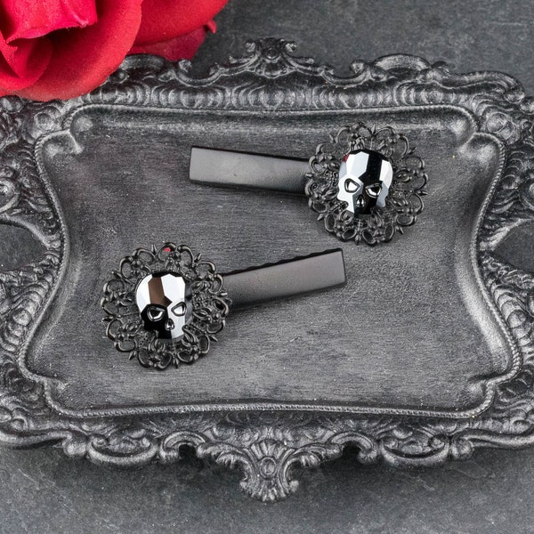 Skull Hair Clips, Gothic Wedding Barrettes, Crystal Skull Jewelry, Black Jeweled Hair Pins, Victorian Gothic, Memento Mori Gift Women