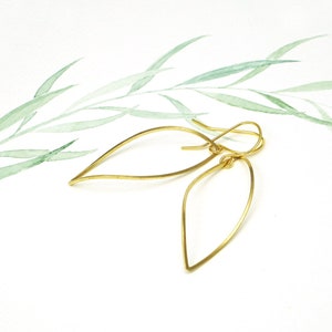 Offer for Vera earrings, swing style, silver-colored, small