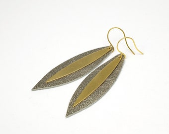 Leather earrings elegant leaf with brass, metallic