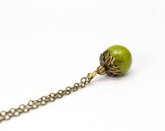 Kette Jadekugel olivgrün