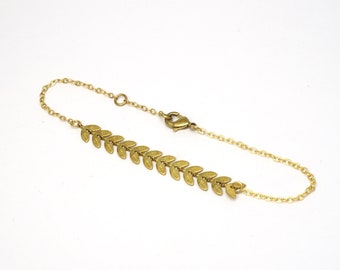 Arm chain brass leaves