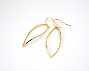 Gold plated earrings swing