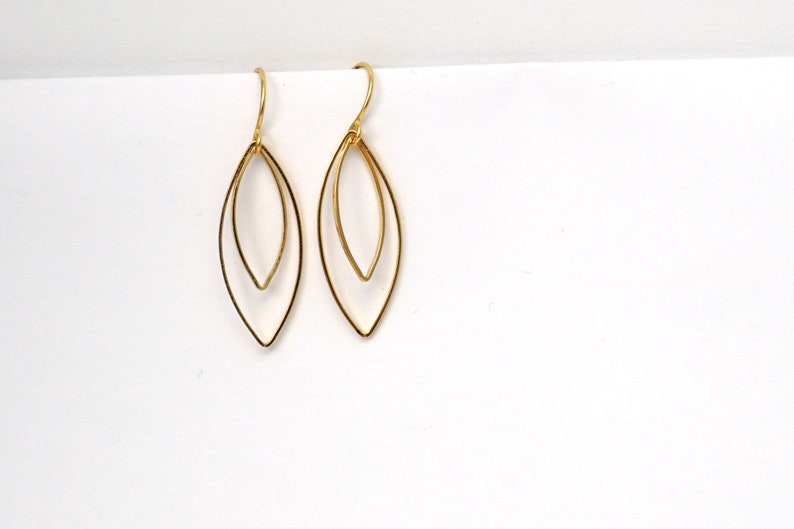 Gold-plated earrings delicate double leaf image 4