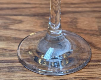 Teardrop Wine Glasses Set of 4 | Vintage Pasabahce Turkey Stemware | Clear Controlled Bubble Goblets |