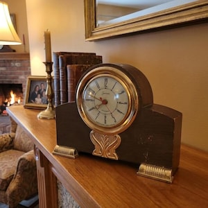 Sessions Electric Mantel Clock - Self Starting Wood Case Mid-Century Decor
