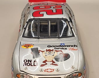 Kevin Harvick #29 GM Goodwrench 2001 Rookie Car 1:32 Scale NASCAR Grey Transition