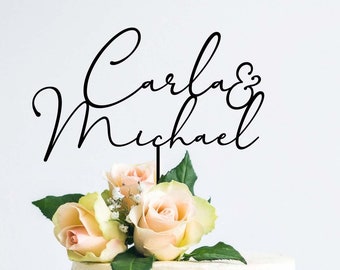 Adorno para tarta de bodas con nombres de pareja personalizados: elegante diseño de escritura