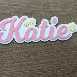Personalised Daisy Name Sign | Custom Acrylic Wall Decor | Unique Kids&#39; Room Decor | custom flower name plaque