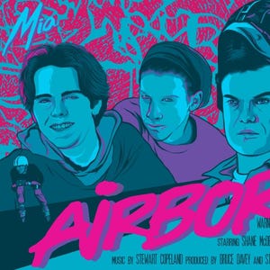 Puede incluir: Cartel de la película "Airborne" con una combinación de colores turquesa y rosa. La imagen presenta ilustraciones de varias personas, incluyendo un grupo de patinadores en línea y primeros planos de tres individuos. El título de la película se muestra de forma destacada.