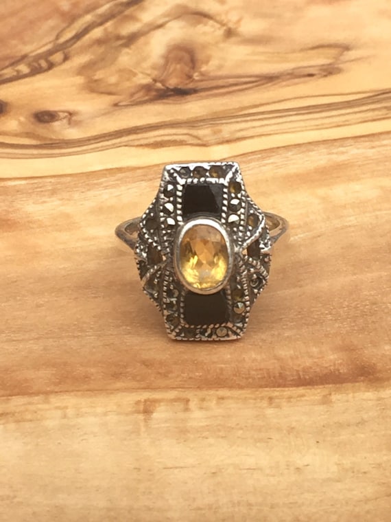 Vintage Silver, Citrine and Onyx Ring. Size 7