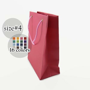 Set di 10 sacchetti di carta rosa con manici, sacchetti per bomboniere Premium, compleanno, sacchetti regalo per baby shower, sacchetti di carta opaca di alta qualità / 16 colori