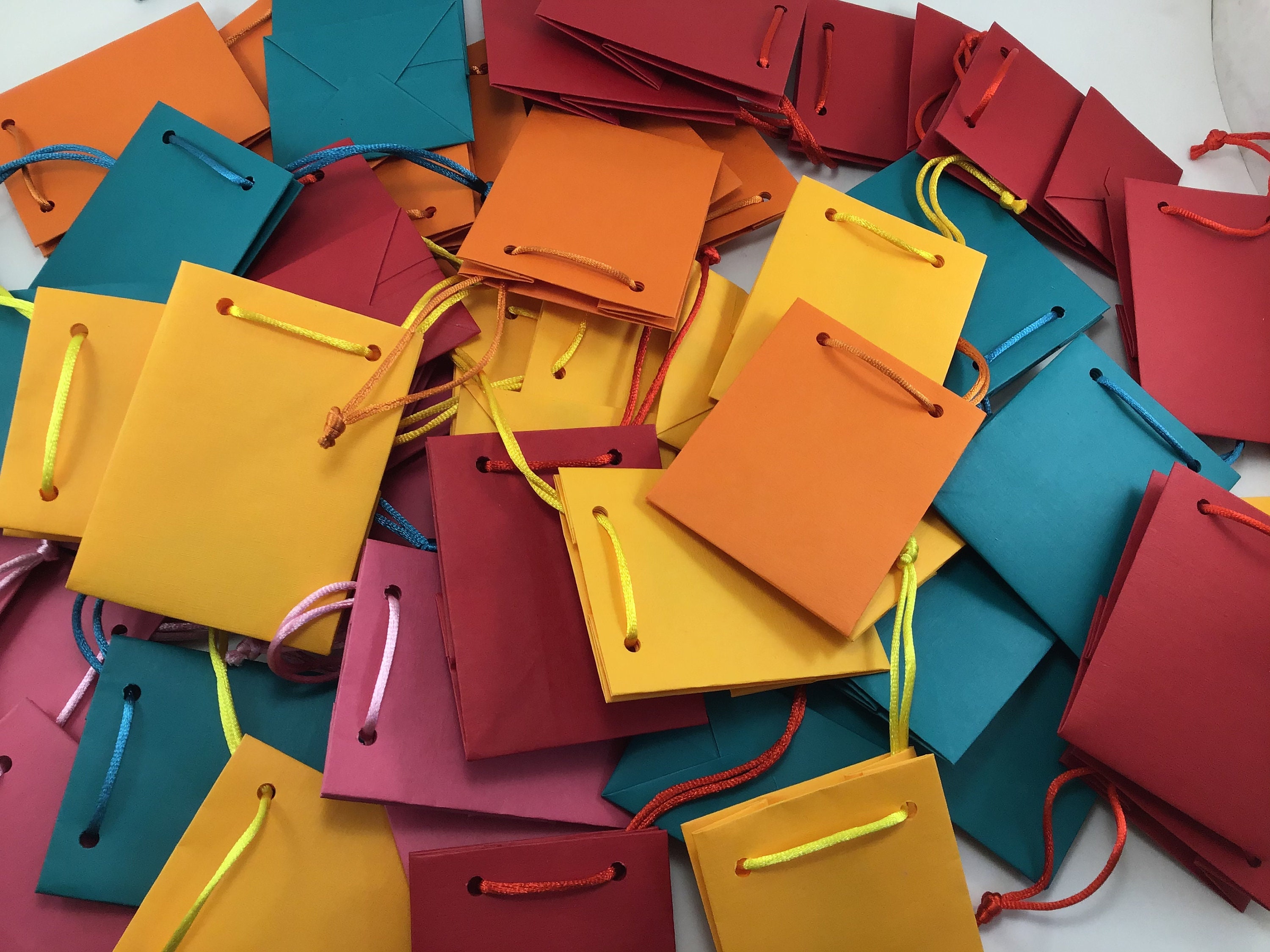 50pcs Mini Paper Bags, Matte Paper Party Gift Bags, Jewelry Bags, Extra