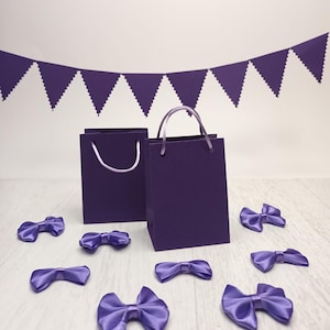Miniaturowe fioletowe papierowe torby, małe torby prezentowe na biżuterię, upominki na przyjęcia, urodziny, baby shower, opakowania, specjalne okazje, stylowy design