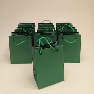 Sac en papier vert foncé : petit, emballage cadeau pour anniversaire, baby shower, bijoux, fête et mariage