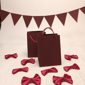 Mini sacchetti di carta bordeaux, piccoli sacchetti regalo per gioielli, bomboniere, compleanni, baby shower, confezioni, occasioni speciali, design elegante