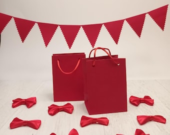 Mini bolsas de regalo de papel rojo, embalaje para joyas, regalos de fiesta, juego de 50