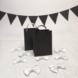Miniaturowe czarne papierowe torby, małe torby prezentowe na biżuterię, upominki na przyjęcia, urodziny, baby shower, opakowania, specjalne okazje, stylowy design