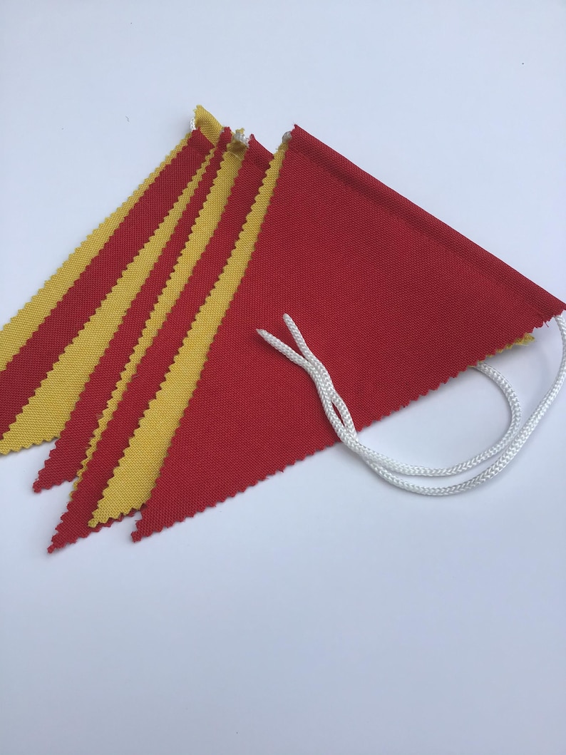 Wimpelkette aus rotem und weinrotem Stoff, Outdoor-Flaggengirlande, Hochzeitsgirlande, Kinderzimmer-Wandbehang, Geburtstagspartygirlande, Spielzimmerdekor Bild 12