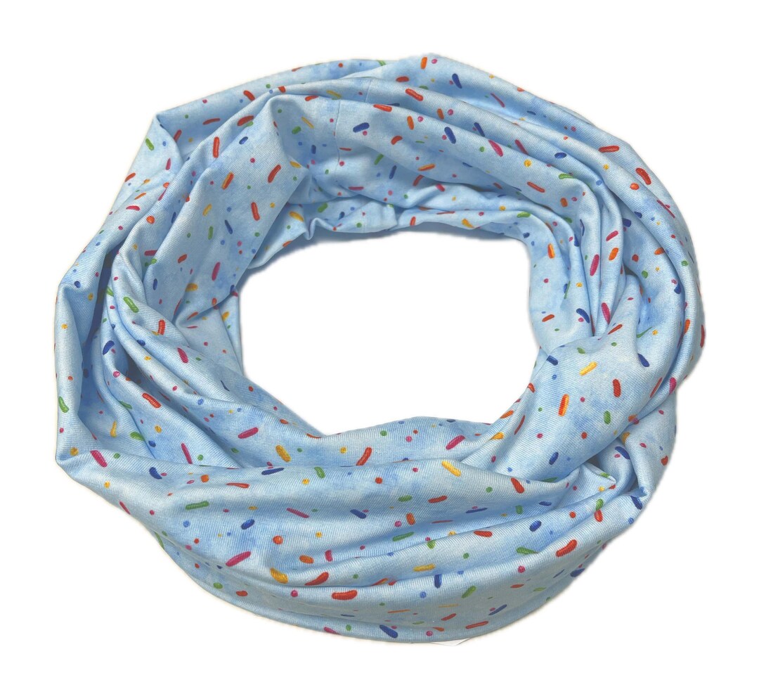 Landhuis Handmade – handgefertigter Loop Schal – hellblau marmoriert ...