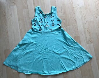 Sommerkleid für Mädchen Gr. 146/152