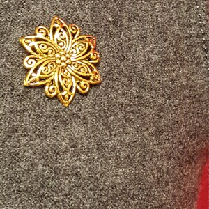 JAMAL magnetic brooch Gold