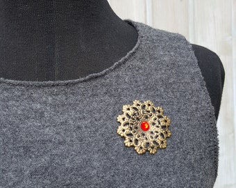 SOLO - broche (en plata o bronce)