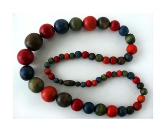 Vintage WOODEN CHAIN approx. 70 cm small + large beads warm blue red green tones