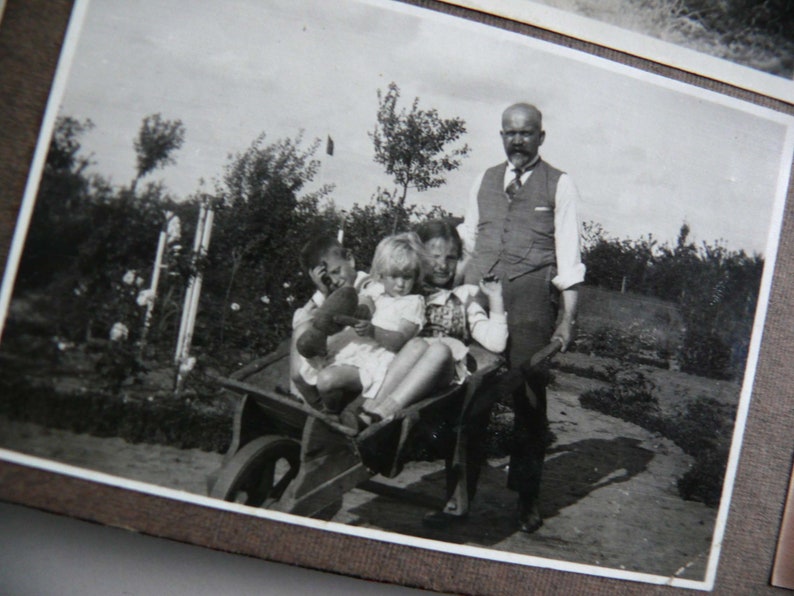 1926er FotoAlbum 24x19cm 76 interessante Fotos Vintage der 1920er gut erhalten Bild 9