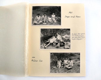 1956 2 doubles pages VACANCES vacances eau+plage+campagne 24x 7 x 10 cm VRAIES photos instantanés photos de joie Texte Süterlin photos vintage des années 1960