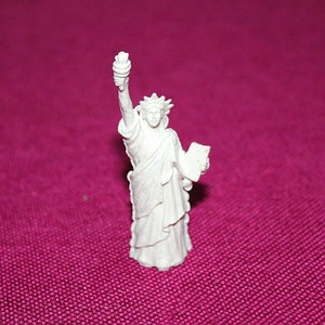 Modello in miniatura della Statua della Libertà, miniature di casa delle bambole, decorazione della casa delle bambole, miniatura dnd, miniatura di casa delle bambole in miniatura, artigiano, oggetti di scena