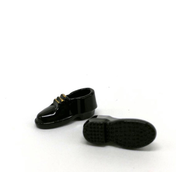 Odoria – Zapatos De Cuero En Miniatura Escala 1:12 Para Casa De Muñecas, Detalle Delicado, 2x0,8x0,7 Cm