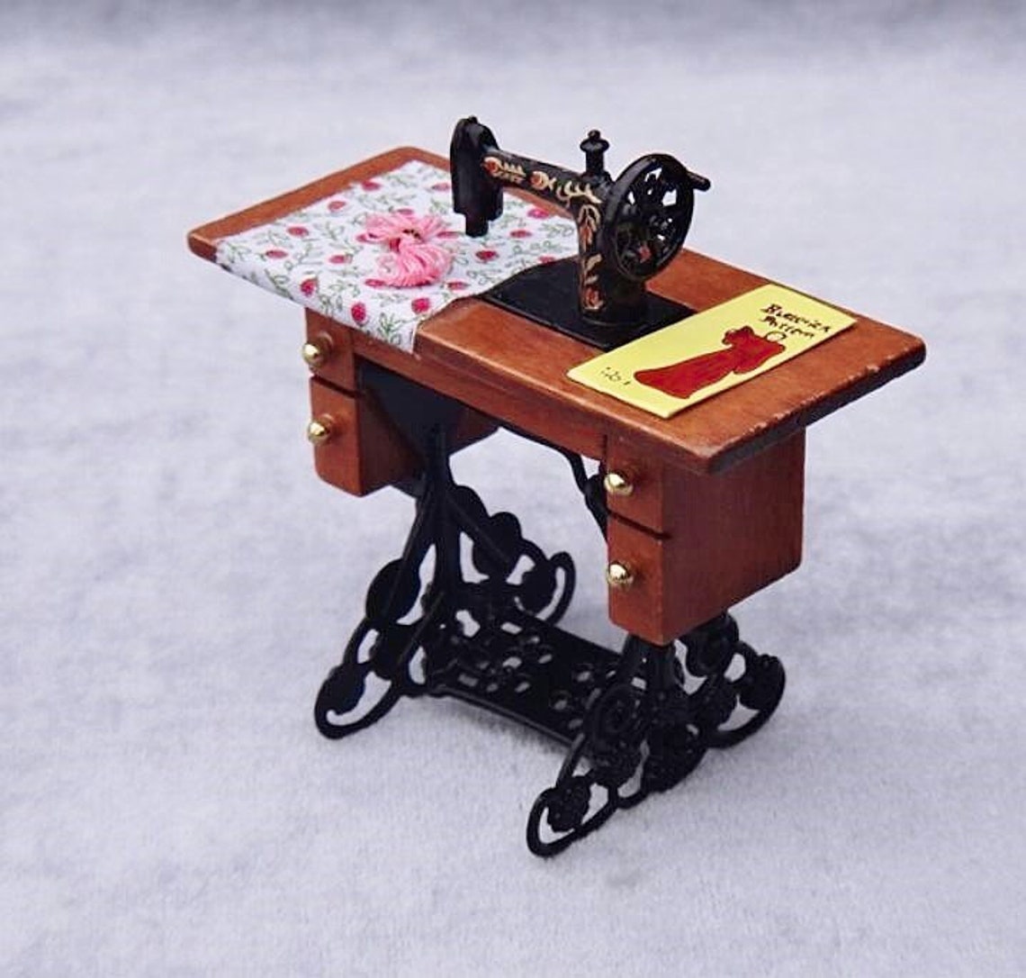 Miniature Vintage Sewing Machine Miniature Furniture Dollhouse Etsy