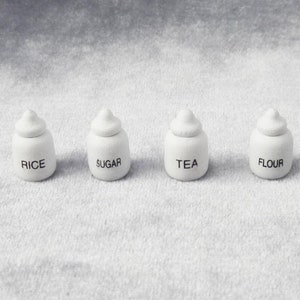Miniature spice jar(4pcs) Miniature seasoning cans Dollhouse kitchenware Miniatures Dollhouse miniatures BJD doll decoration