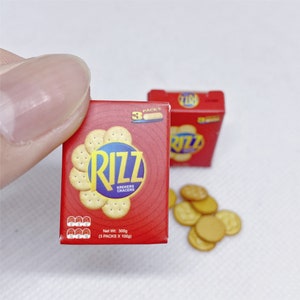 Miniature biscuit(2pcs) Miniatures Miniature food Dollhouse miniatures Dollhouse miniature artisan Photography props