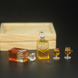 Miniature wine bottle Miniature whiskey Dollhouse miniatures Miniature drinks Diorama miniatures Dollhouse drinks Doll house decor