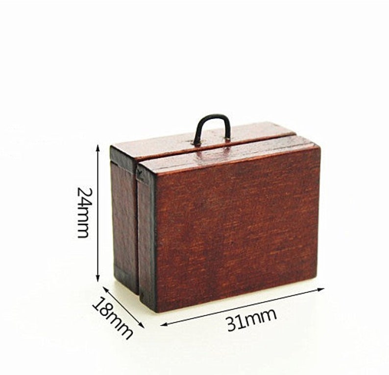 Miniature medical box Miniatures Dollhouse miniatures Dollhouse decoration Miniature dnd Dollhouse miniature artisan Photography props