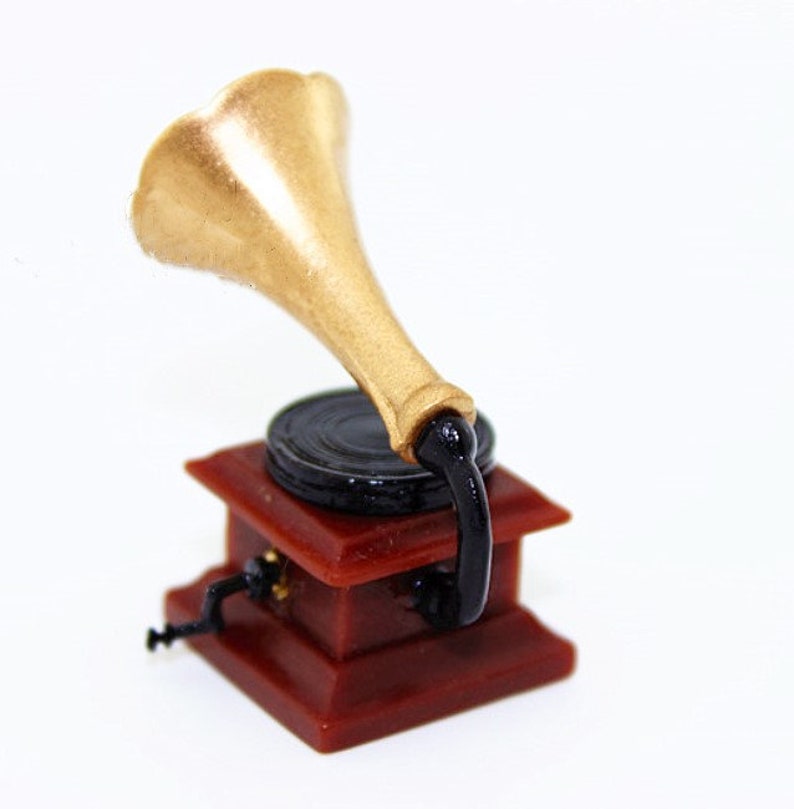 Miniature music phonograph gramophone Dollhouse miniatures Dollhouse decoration Miniature dnd Dollhouse miniature artisan Photography props