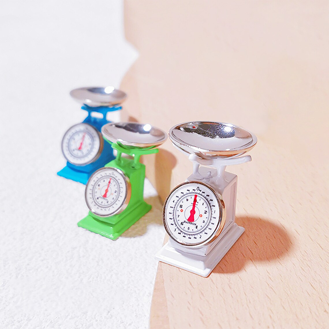Miniature Scale Dollhouse Miniatures Mini Scale Diorama Miniatures ...