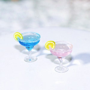 Miniatur Cocktail (2 Stück) Miniatur Cocktail (2 Stück) Miniatur Margaret Wein Miniatur Essen Miniatur Getränke Puppenhaus Miniaturen Diorama Miniaturen Puppenhaus Getränke