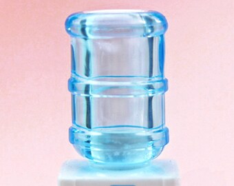 Miniatura Di Erogatore D'acqua Con Bottiglia Per Casa Delle Bambole – Scala 1:12, In Plastica, Multicolore