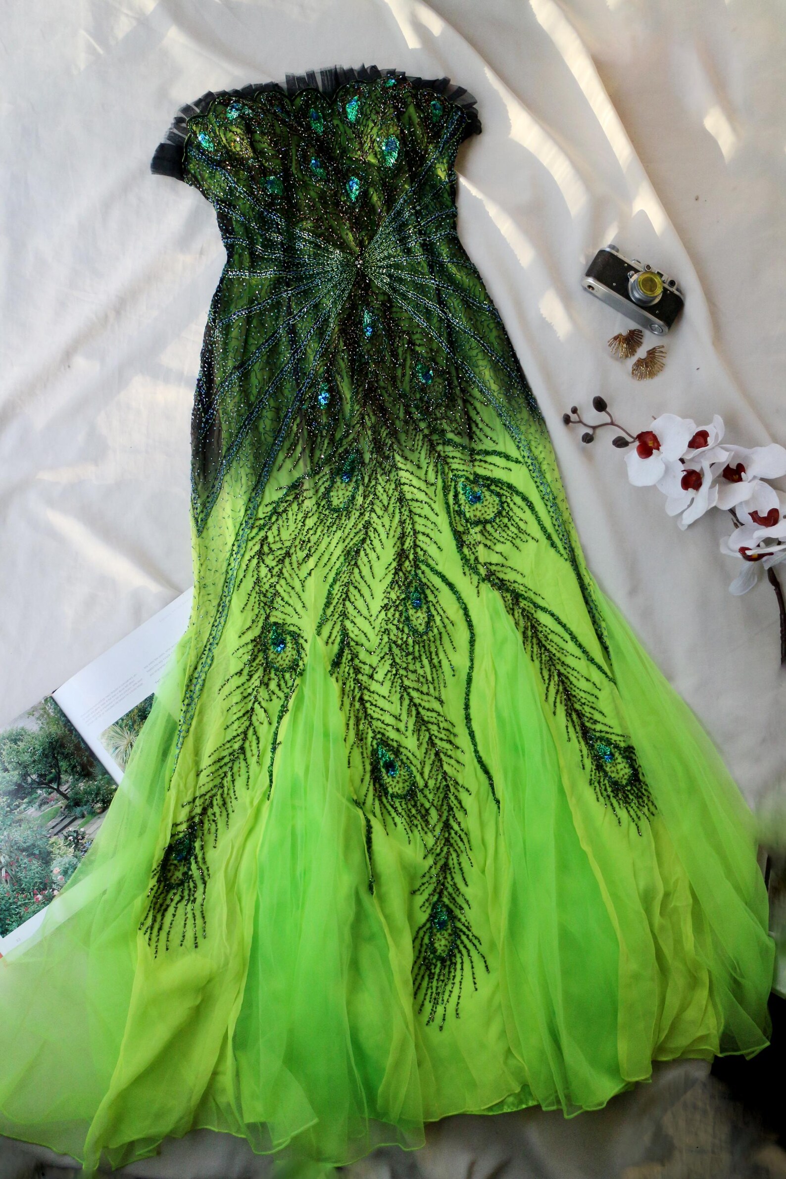 Dress Evening Gown Vintage Silk Embroidered Peacock Beaded Emerald Etsy dress-evening-gown-vintage-silk-embroidered-peacock-beaded-emerald-etsy