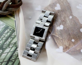 Watch Vintage Calvin Klein | Stainless Steel Bracelet | Minimalist Square Dial | Unisex 90s-00s | Bauhaus