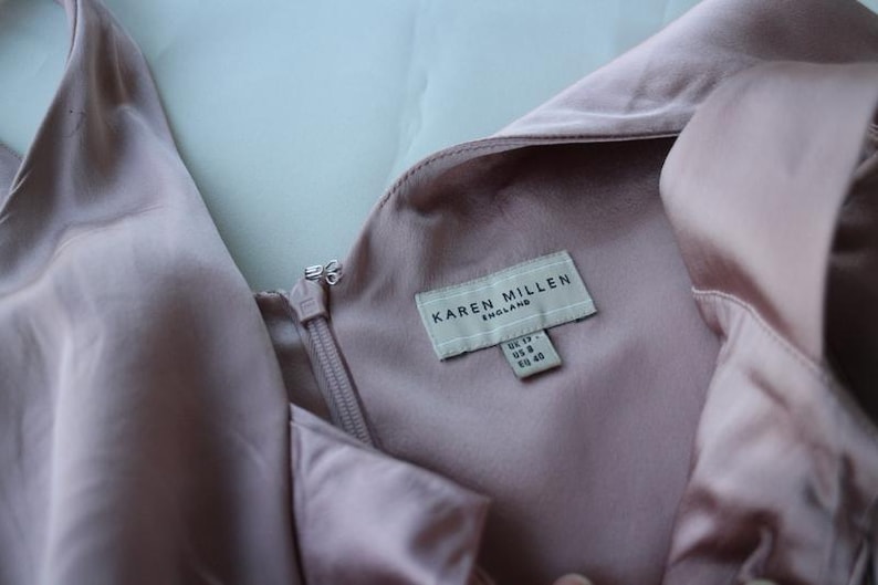 Maxiklänning i satin | Rosa draperad kaskadfärgad V-ringning | Designerklänning för formell afton | Klänning för bröllopsgäster Tyst lyx bild 9