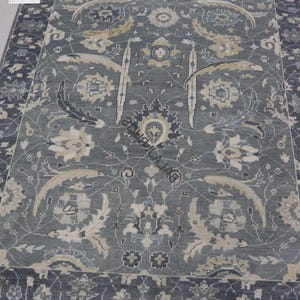 Hand Knotted Turkish Wool Rug: Grey Floral Oushak Style
