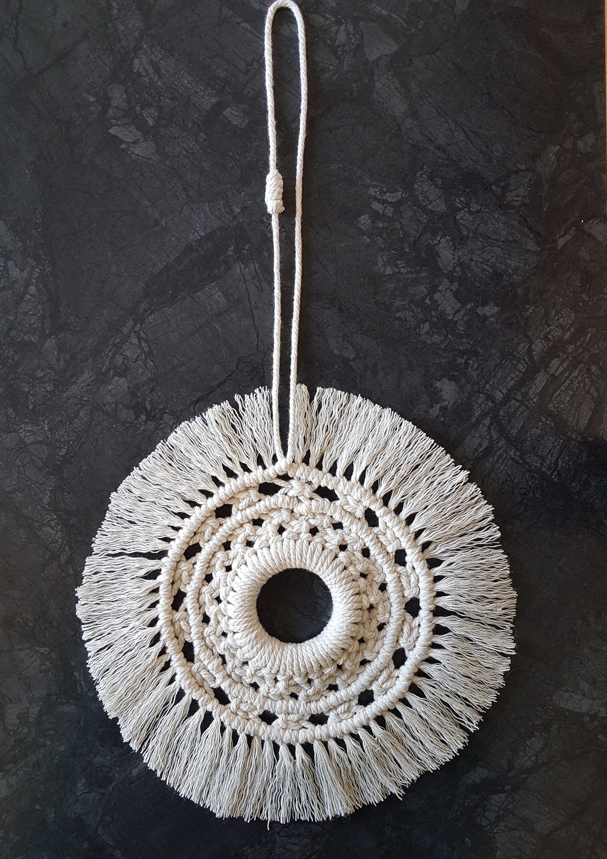 Macramé Rond sur Anneau Bois